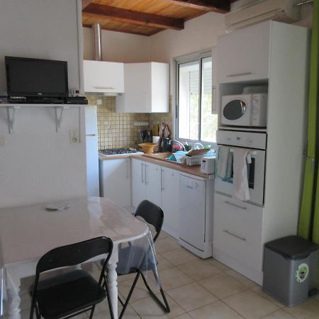 Apart Climatise T3 St Pierre La Mer 1 Er Etage, 4 Pers Fleury  Exterior photo