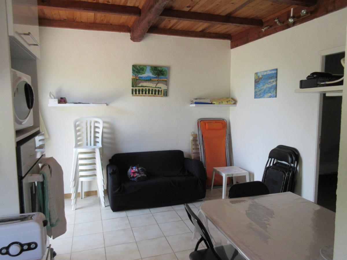 Apart Climatise T3 St Pierre La Mer 1 Er Etage, 4 Pers Fleury  Exterior photo